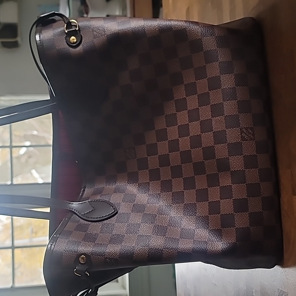Louis vuitton bag